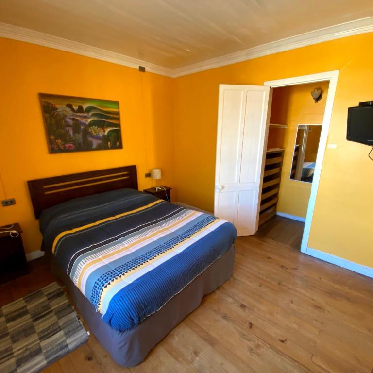 Hostal Kuyen - Habitación con cama grande - 3