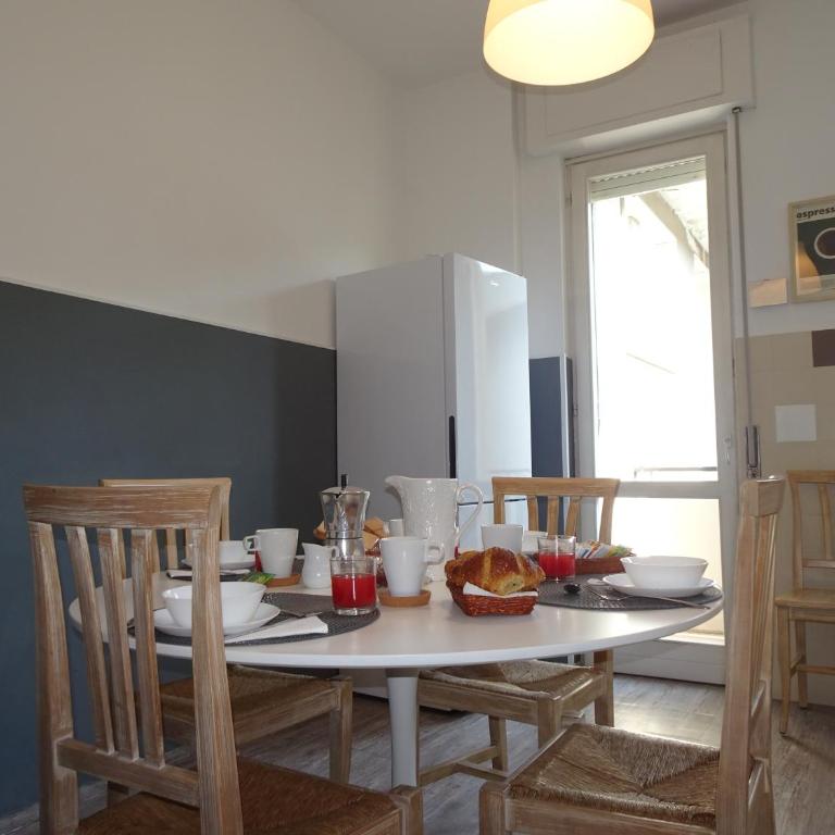 Domus Magnolia in Como centro - Appartamento con 3 Camere da Letto - 2