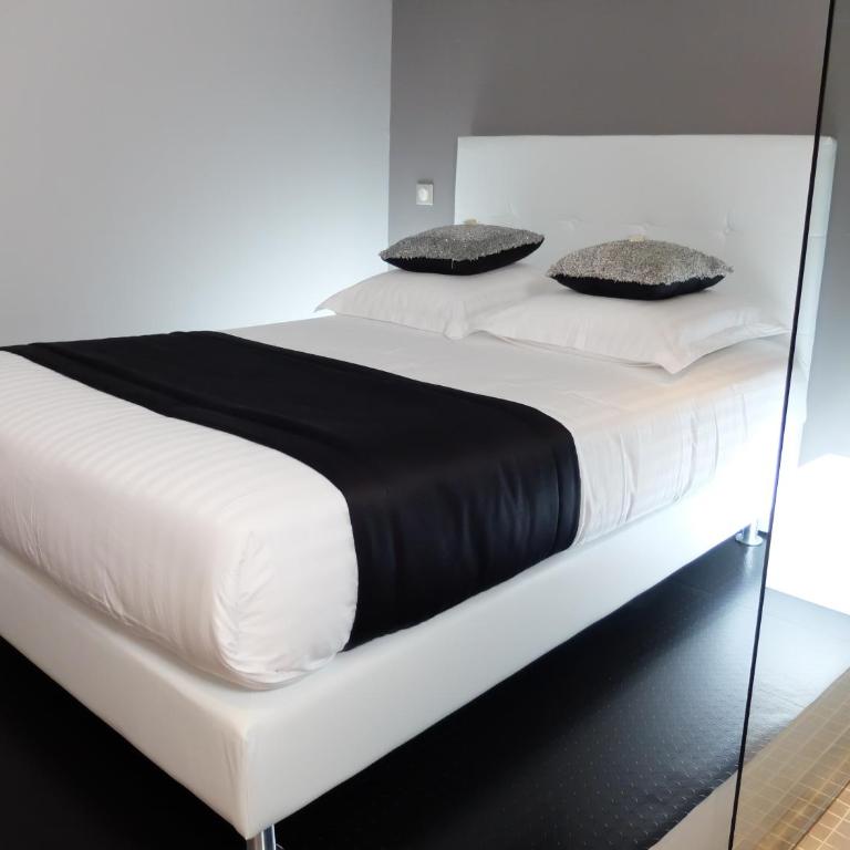 Be Loft B&B Pool & Spa - Chambre Double avec Baignoire Spa et Sauna - 14