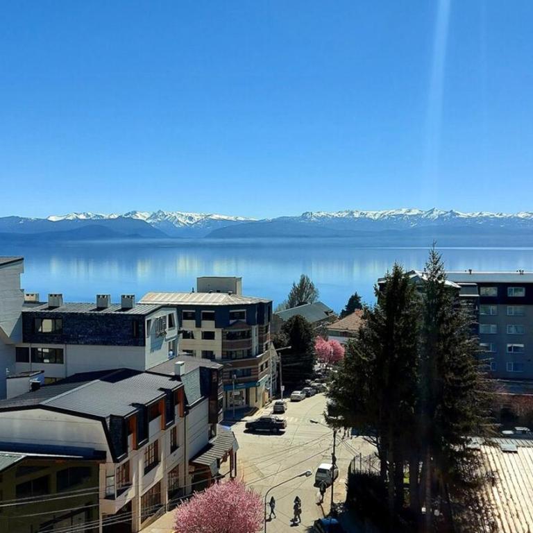 Mirando al lago, hermoso departamento céntrico - Two-Bedroom Apartment - 5