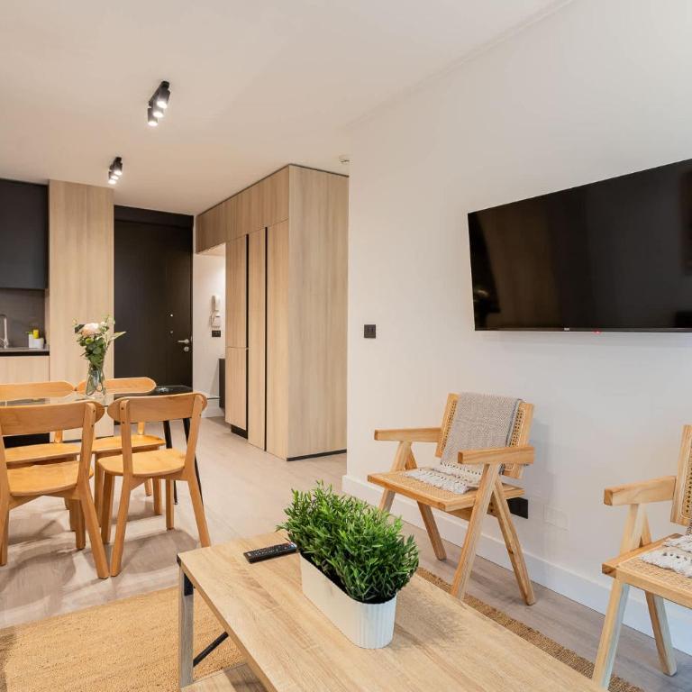 Luxury Living 2BR Ideal for Families - Apartamento - 11