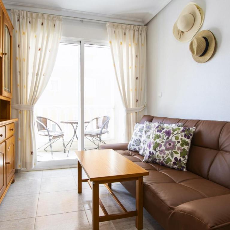 Finlandia ID89 - Two-Bedroom Apartment with Balcony - 3