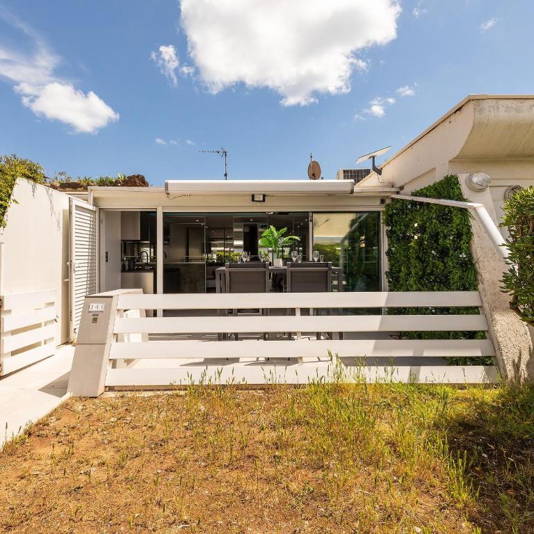 Double Game - Villa design luxe 4pers - Parking - Terrasse - Port Nature Village Naturiste - Two-Bedroom Villa - 35
