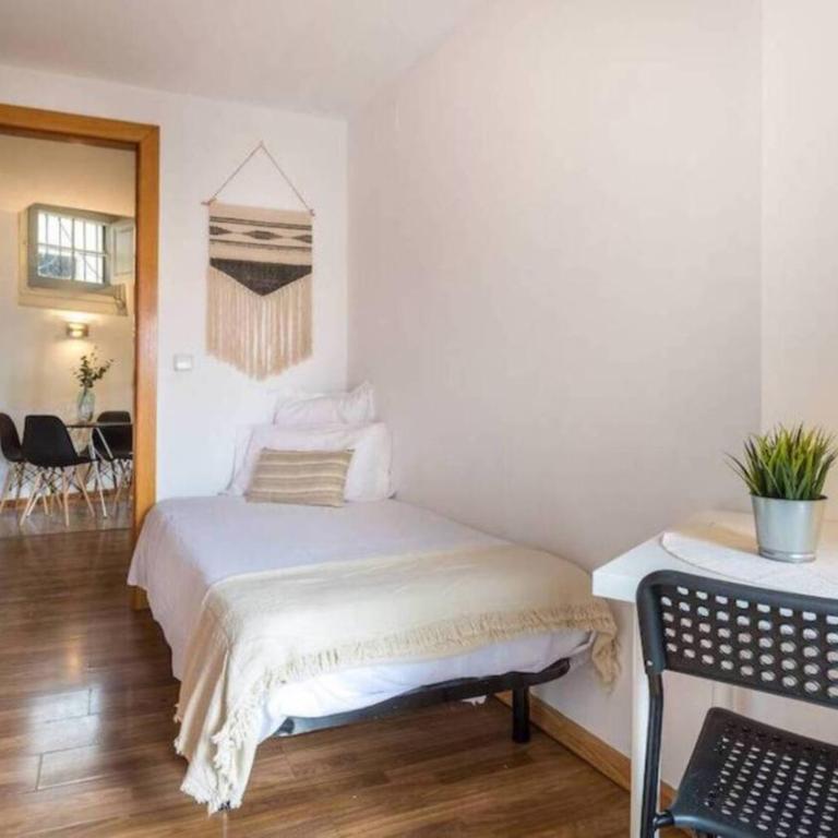 32ARA1086 - Newly refurbished 3BR flat - Three-Bedroom Apartment - 29