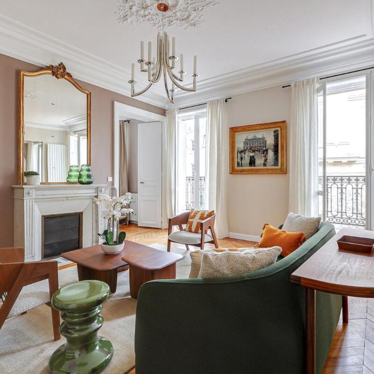 Le Marais Chic by Ecoflats - Three-Bedroom Apartment - 14