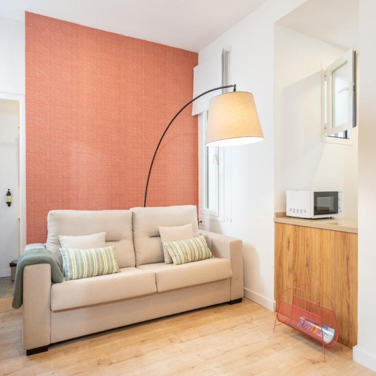 Apartamentos Luna Suites Palacio Dorita - Studio - 10