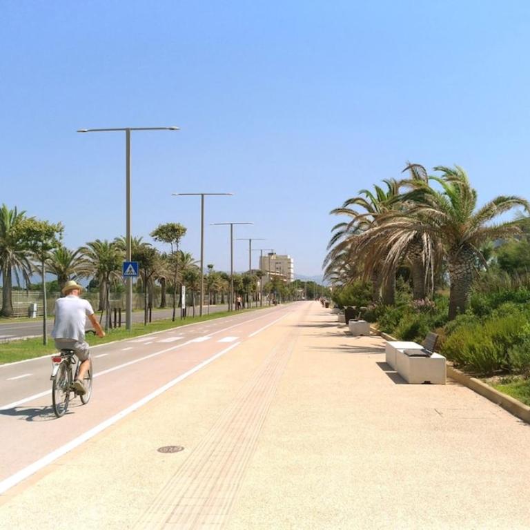 Charming Villa 200m from the sea - Villa - 61