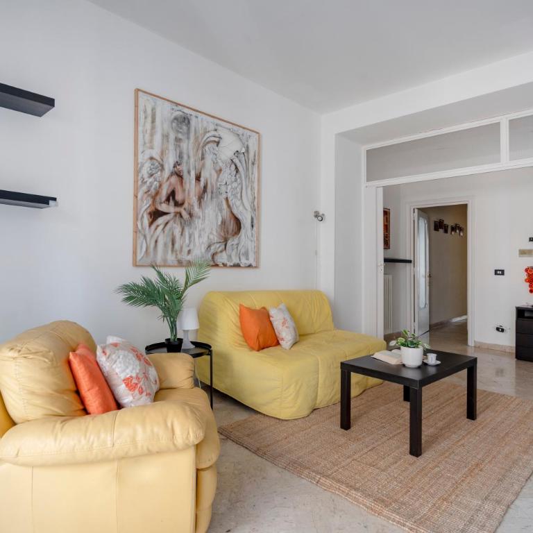 Sveva City Suite - Appartamento con 2 Camere da Letto e Balcone - 4