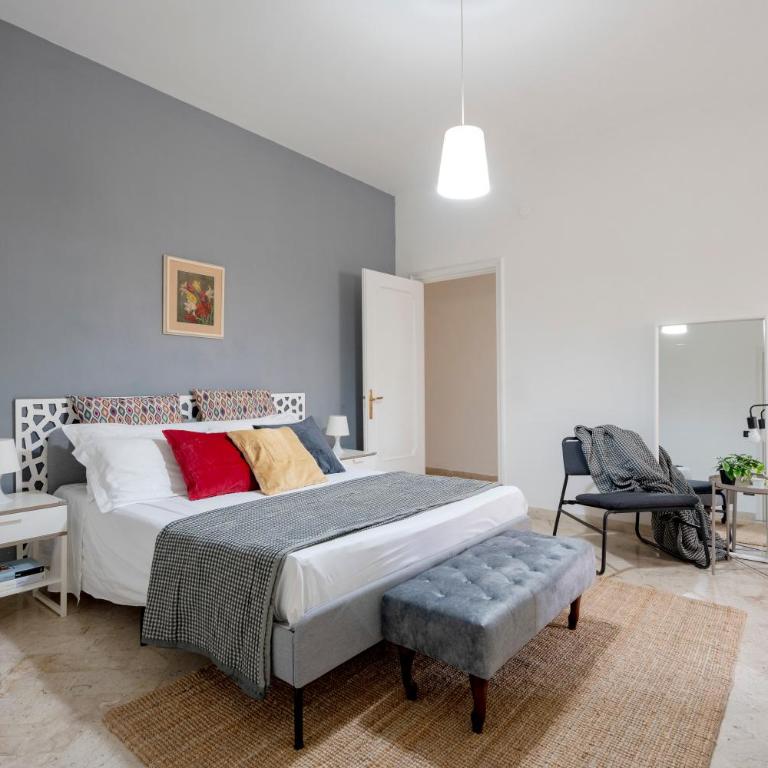Sveva City Suite - Appartamento con 2 Camere da Letto e Balcone - 13