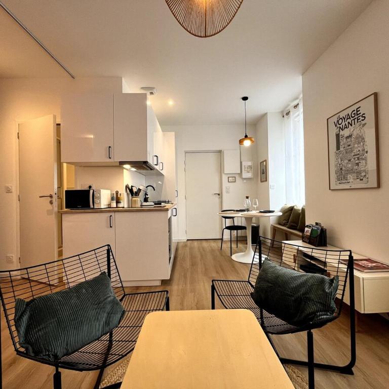 Darbefeuille, grand studio centre ville 2 personnes - One-Bedroom Apartment - 6