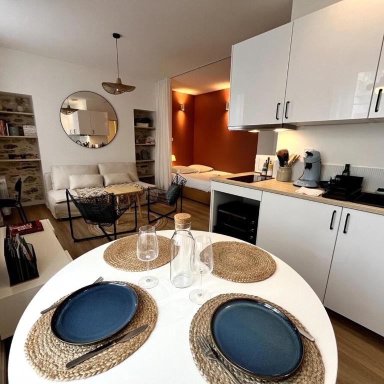 Darbefeuille, grand studio centre ville 2 personnes - One-Bedroom Apartment - 8
