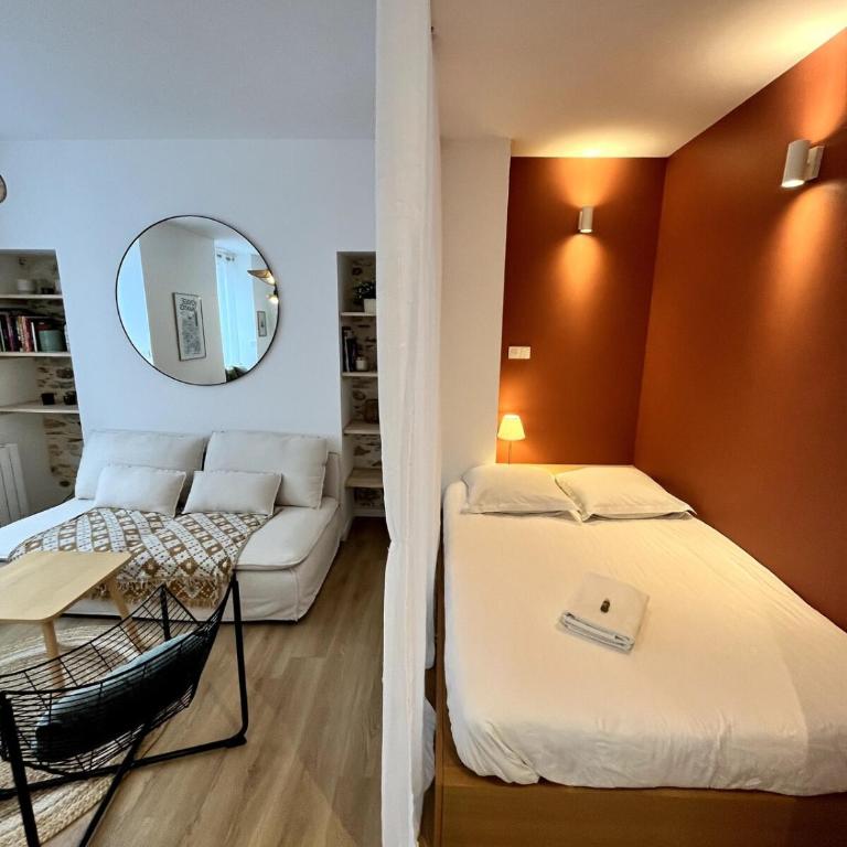 Darbefeuille, grand studio centre ville 2 personnes - One-Bedroom Apartment - 11
