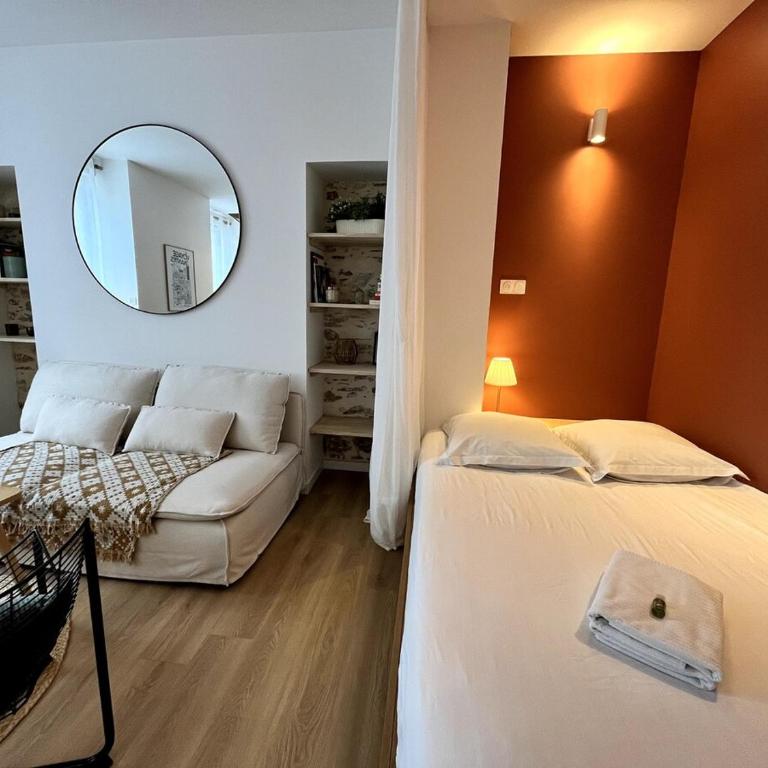 Darbefeuille, grand studio centre ville 2 personnes - One-Bedroom Apartment - 15