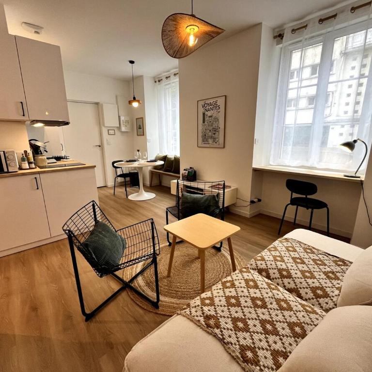 Darbefeuille, grand studio centre ville 2 personnes - One-Bedroom Apartment - 24