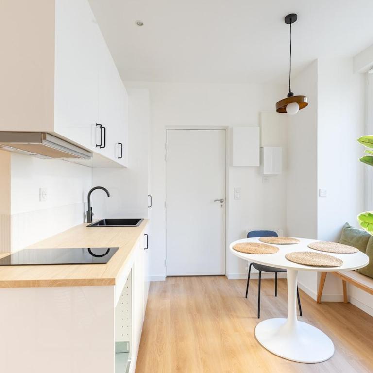 Darbefeuille, grand studio centre ville 2 personnes - One-Bedroom Apartment - 25
