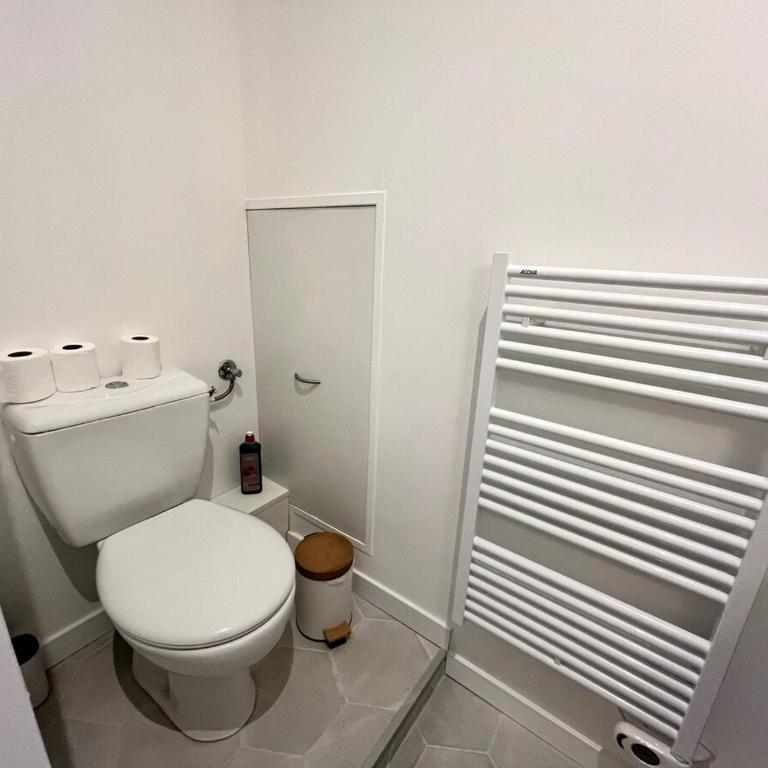Darbefeuille, grand studio centre ville 2 personnes - One-Bedroom Apartment - 26