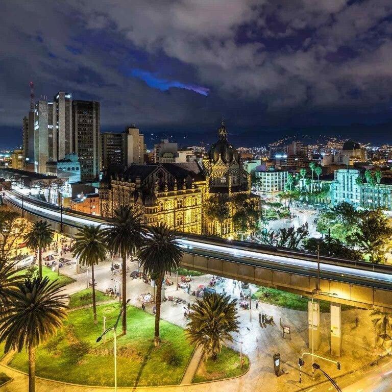 Private Terrace Duplex in El Poblado - One-Bedroom Apartment - 41