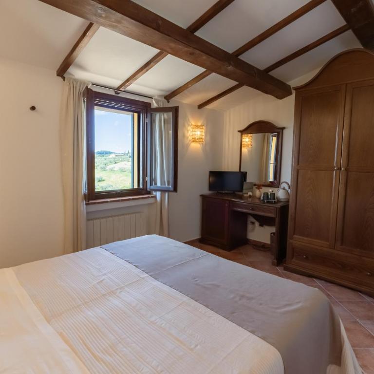 Agriturismo San Felicissimo - Camera Matrimoniale/Doppia con Letti Singoli con Vista Montagna - 9