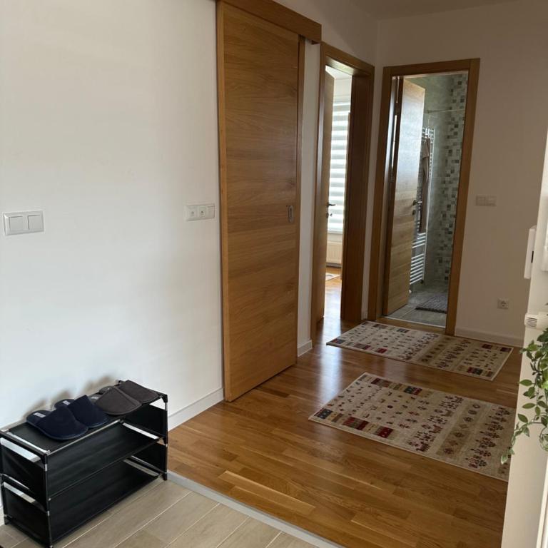 ZORA apartmani Sarajevo - Deluks Apartman sa 3 Spavaće Sobe - 19