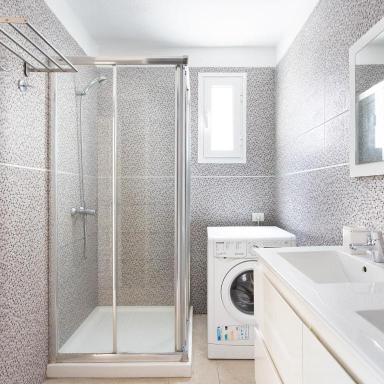 3 apartments 50m from the Las Americas Promenade with heated pool - Apartamento de 1 dormitorio con balcón - 15