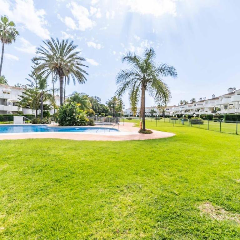 134 - Stylish Modern Apartment with Pool, Mijas - Apartamento de 2 dormitorios - 50