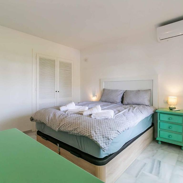 134 - Stylish Modern Apartment with Pool, Mijas - Apartamento de 2 dormitorios - 37