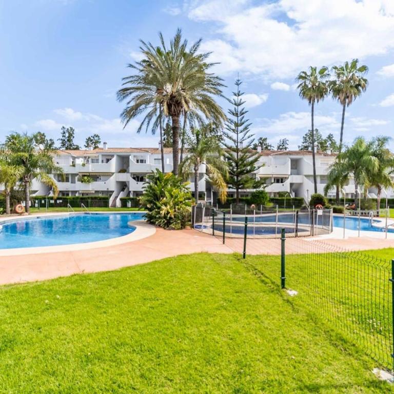 134 - Stylish Modern Apartment with Pool, Mijas - Apartamento de 2 dormitorios - 58