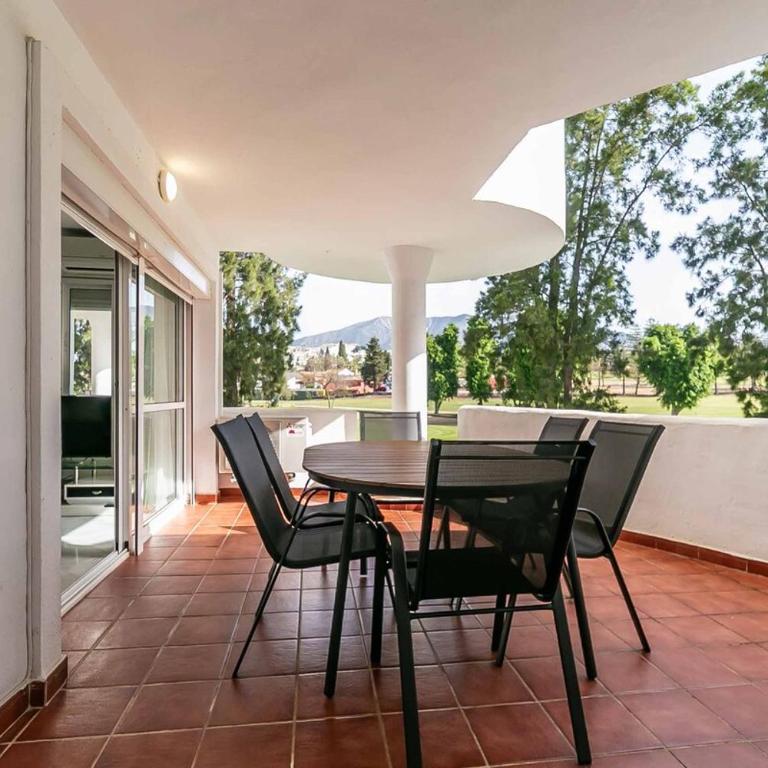 134 - Stylish Modern Apartment with Pool, Mijas - Apartamento de 2 dormitorios - 4