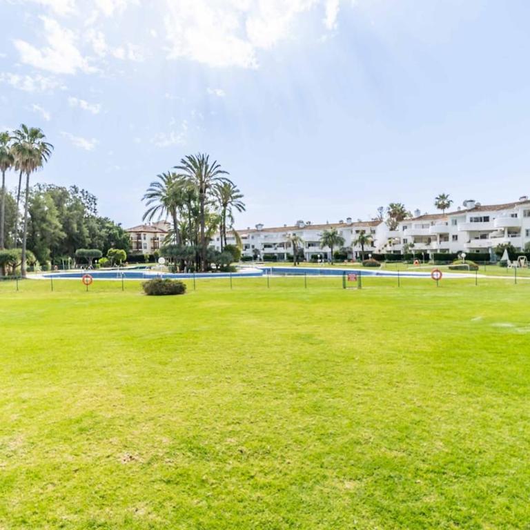 134 - Stylish Modern Apartment with Pool, Mijas - Apartamento de 2 dormitorios - 59