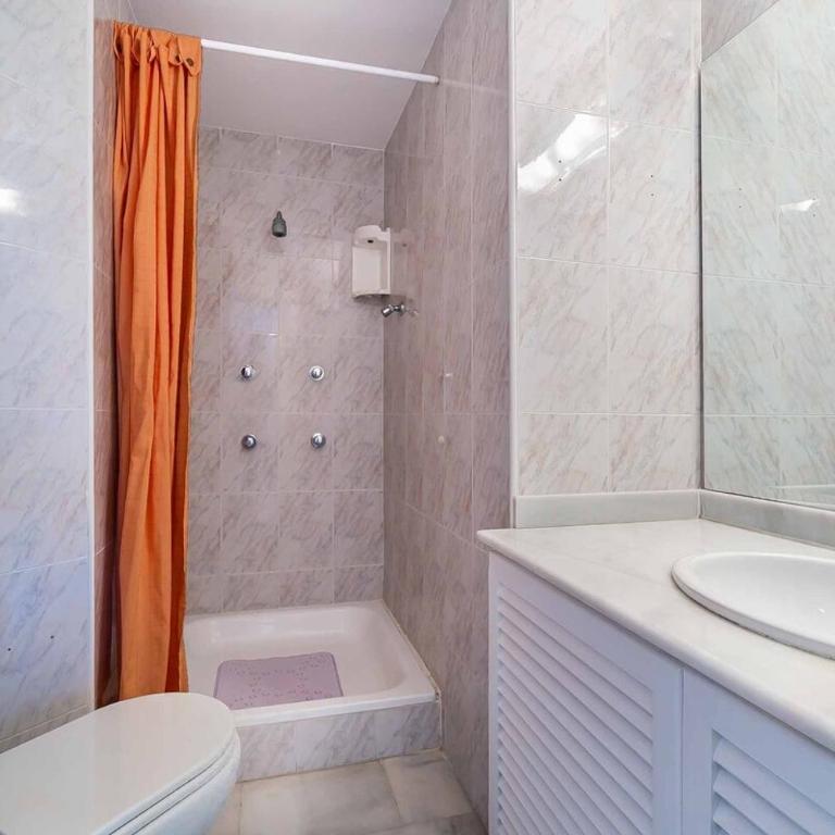 134 - Stylish Modern Apartment with Pool, Mijas - Apartamento de 2 dormitorios - 41