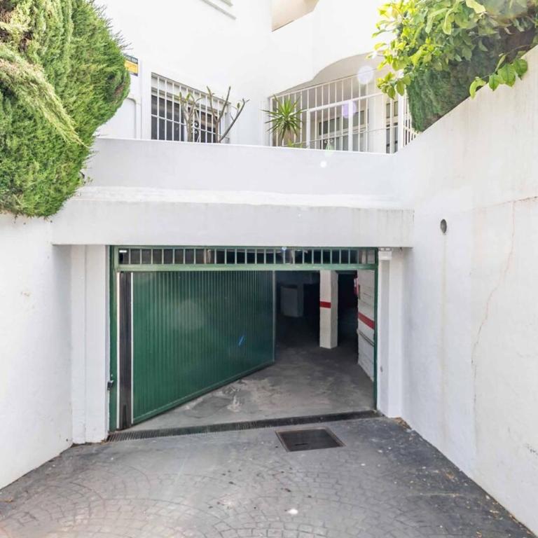 134 - Stylish Modern Apartment with Pool, Mijas - Apartamento de 2 dormitorios - 65