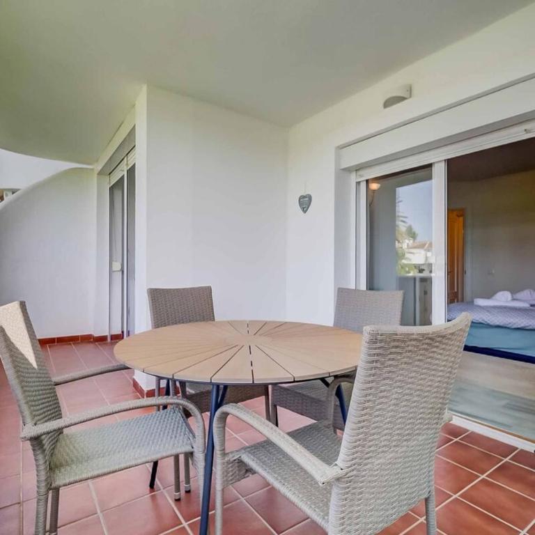 134 - Stylish Modern Apartment with Pool, Mijas - Apartamento de 2 dormitorios - 24