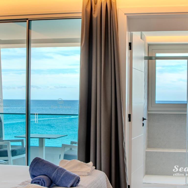 Sea Breeze Suites - Suite Deluxe con vistas al mar - 12