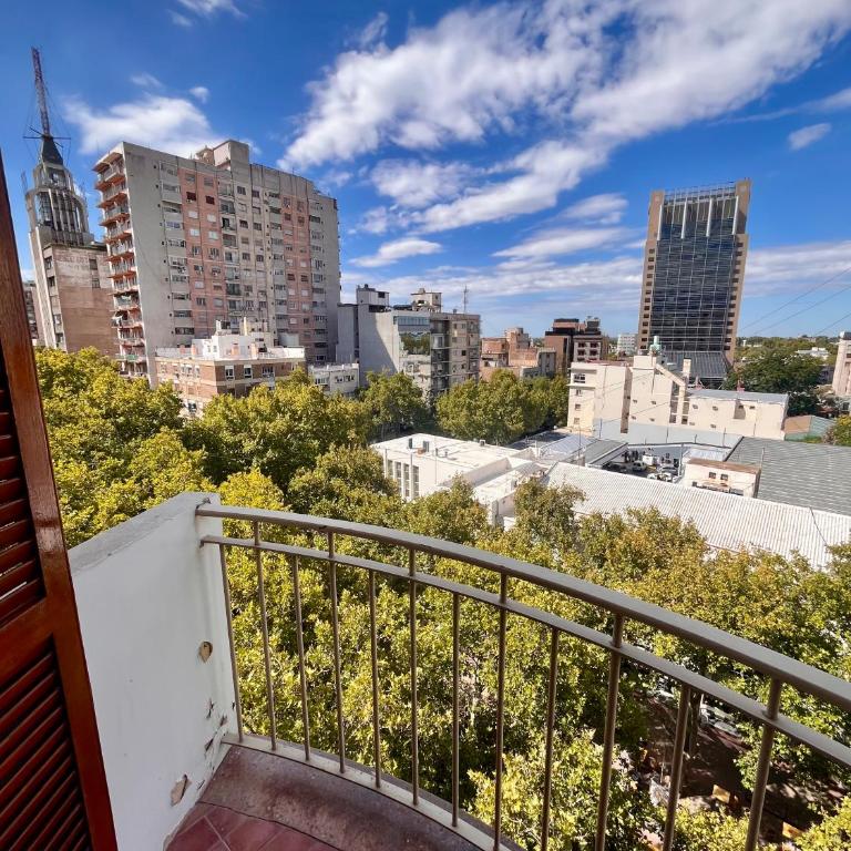 Departamento céntrico y moderno a pasos de Plaza España, en pleno microcentro de Mendoza - Apartamento de 1 dormitorio con vistas a la ciudad - 26