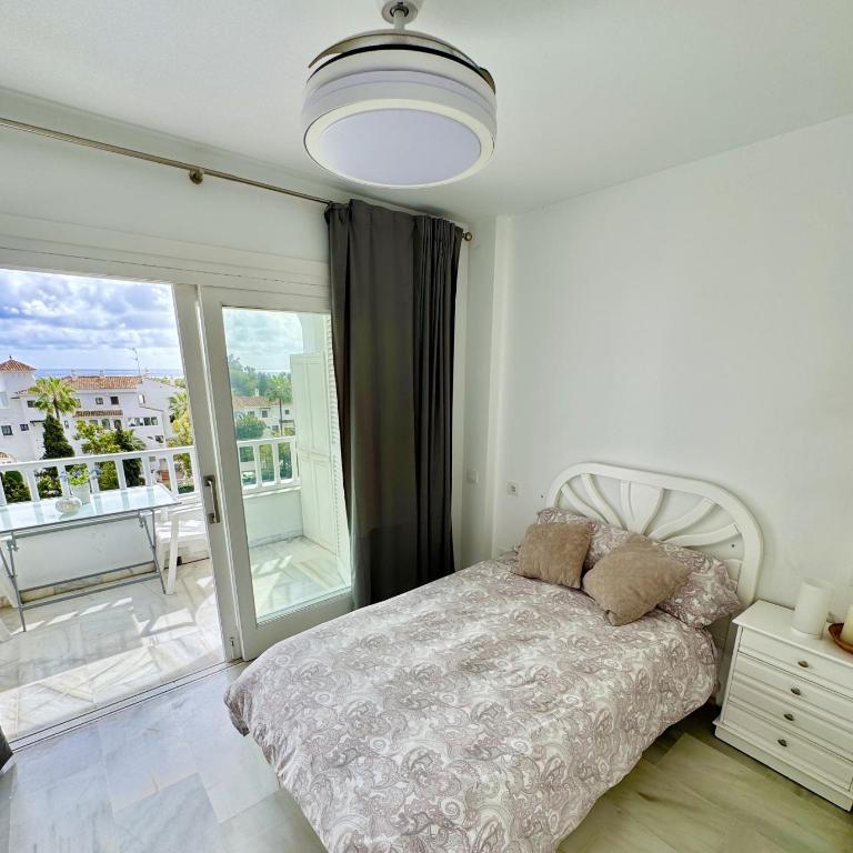 Amplio y luminoso apartamento en puerto banus - Apartamento - 20