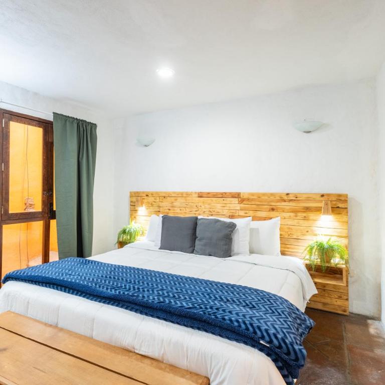 17th Century “Casa de la Virgen” | 5Beds + Parking - Casa de 3 dormitorios - 66