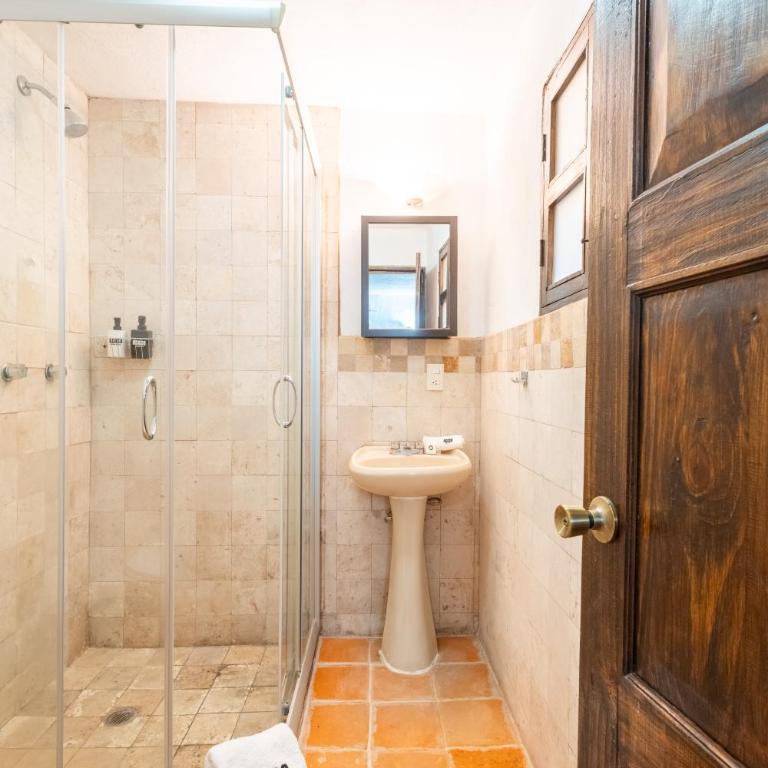 17th Century “Casa de la Virgen” | 5Beds + Parking - Casa de 3 dormitorios - 73
