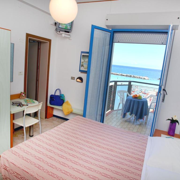 Hotel Bellaria - Camera Matrimoniale/Doppia con Letti Singoli - 1