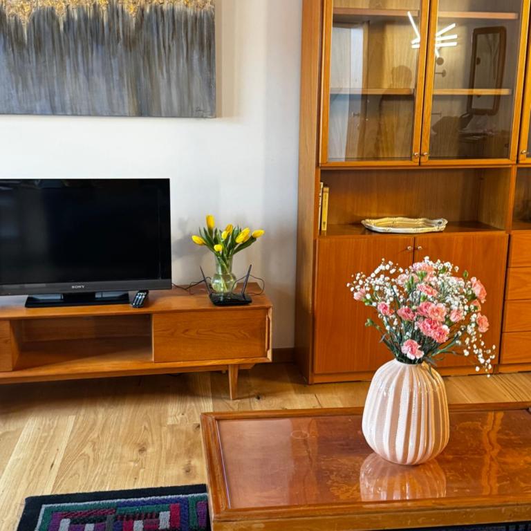 Palazzo Margherita - Appartamento con 2 Camere da Letto - 8