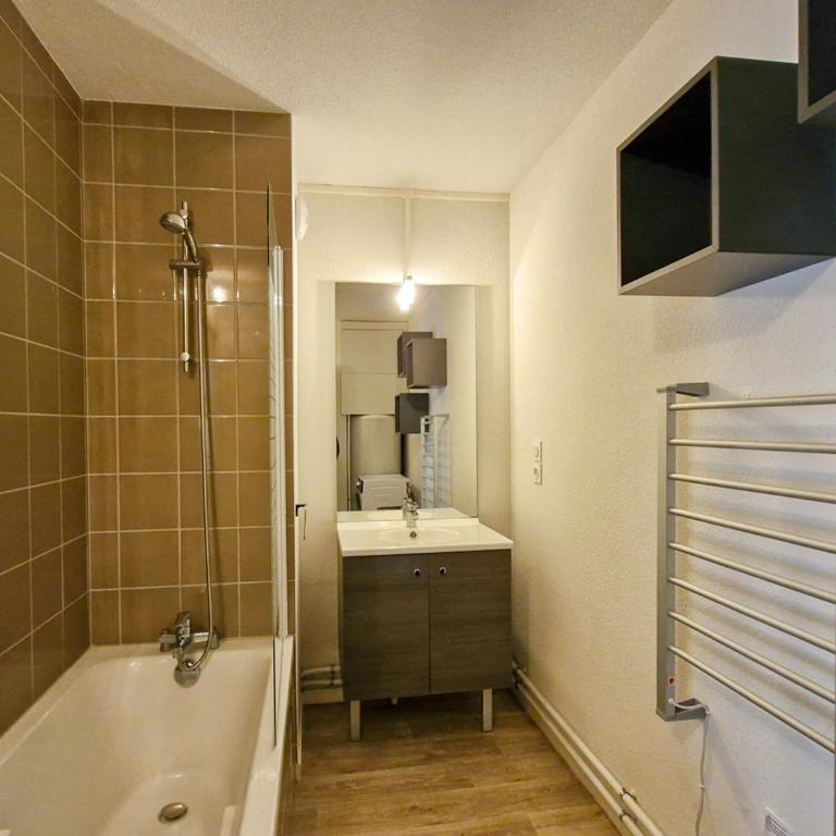 Appartement rénové avec terrasse au centre, 6 pers., vue pistes - FR-1-425-233 - Appartamento - 12