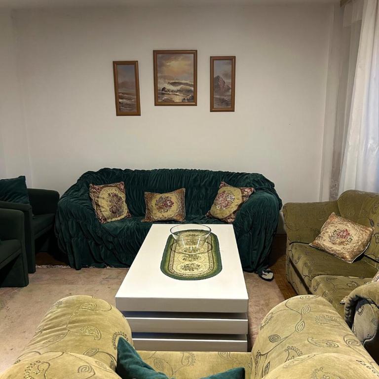 Rent a vintage house in Sarajevo - Kuća sa 1 Spavaćom Sobom - 1