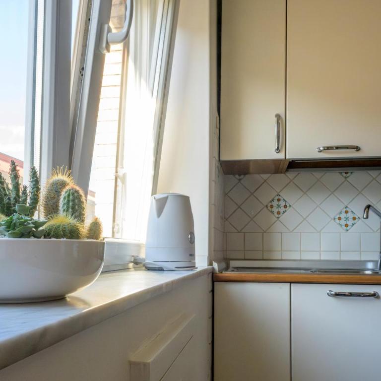 Vacanze Romane - Appartamento con 2 Camere da Letto - 40