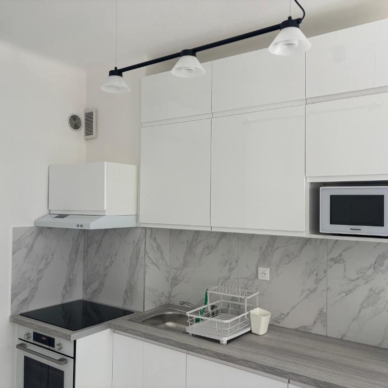 Studio Proche Tram accès Centre Ville Plage - Appartement - 4