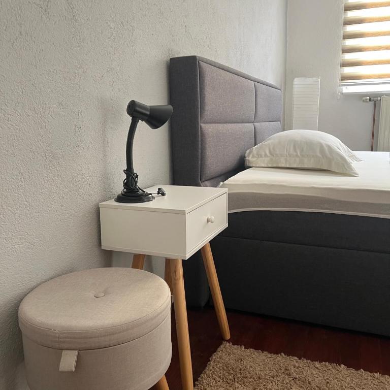 La Bocca Apartment - Airport, Parking, AC, Bidet, Coffee Machine, PS3 - One-Bedroom Apartment - 10