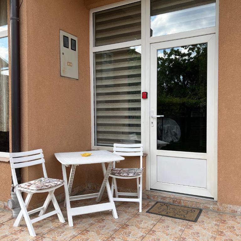 La Bocca Apartment - Airport, Parking, AC, Bidet, Coffee Machine, PS3 - One-Bedroom Apartment - 24