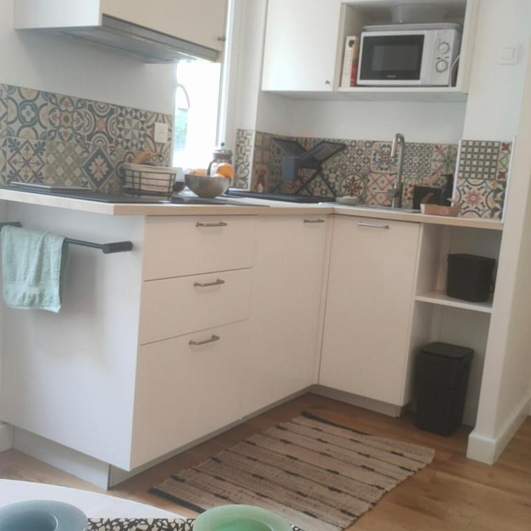 Charmant studio au calme - Appartamento con 1 Camera da Letto - 2