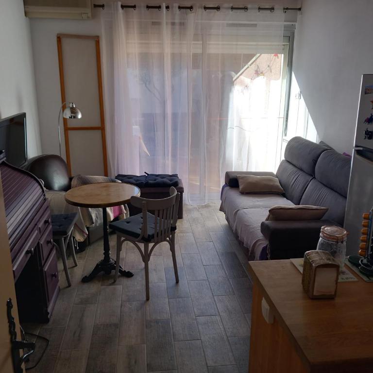 Le CENTAURE Proche Centre Naturiste - Haus mit 1 Schlafzimmer - 8