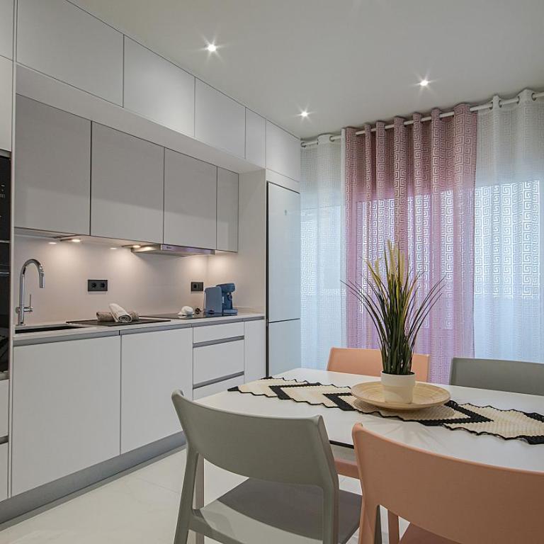 Atlantic Coast 'Princely' Apartment - Playa Del Inglés - Two-Bedroom Apartment - 5