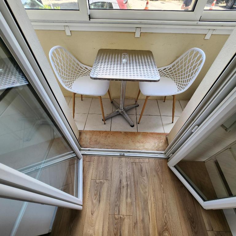 Charmant appartement au calme à proximité du Port, de la vieille ville de Nice , de la Promenade des Anglais - Appartement 2 Chambres - 11
