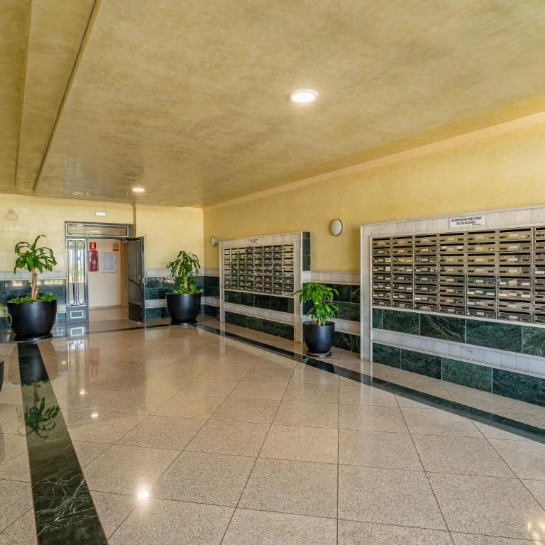 2-Bedroom Beachside Apartment with Private Parking, Estepona Centre - Apartamento de 2 dormitorios - 44